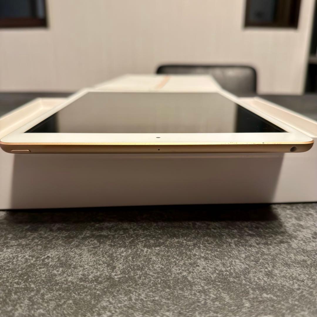 iPad8 超美品 32GB WiFiモデル ゴールド
