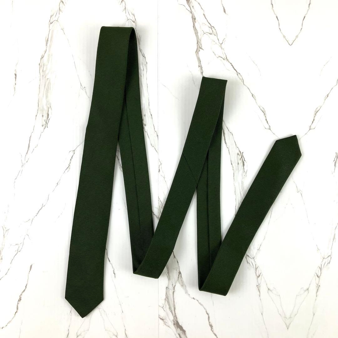 極美品　ボッテガヴェネタ　ネクタイ　ナロータイ　ソリッド　ダークグリーン