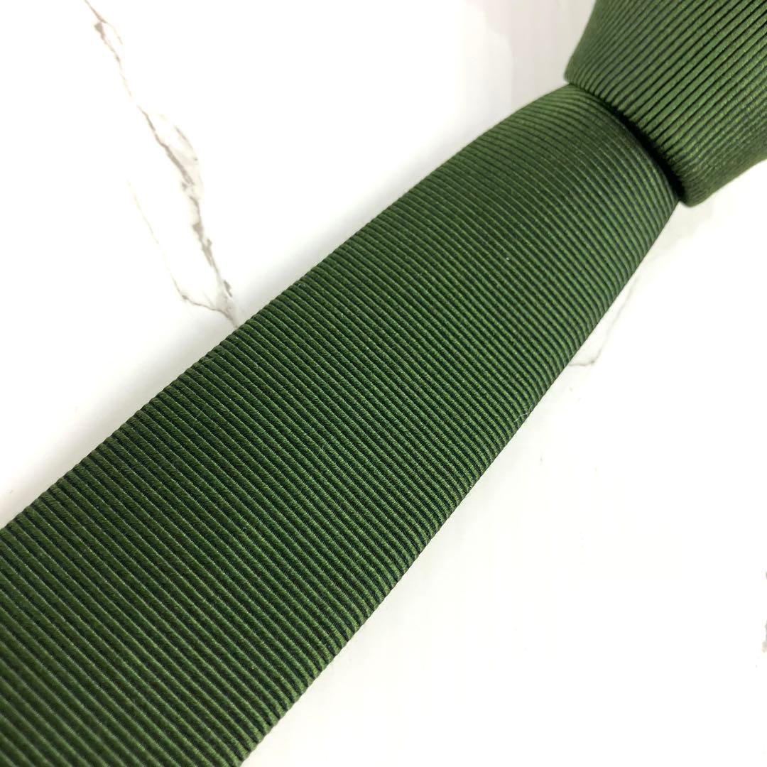極美品　ボッテガヴェネタ　ネクタイ　ナロータイ　ソリッド　ダークグリーン
