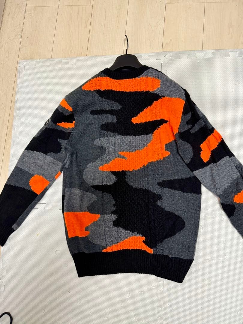 ニューバランス　セーター