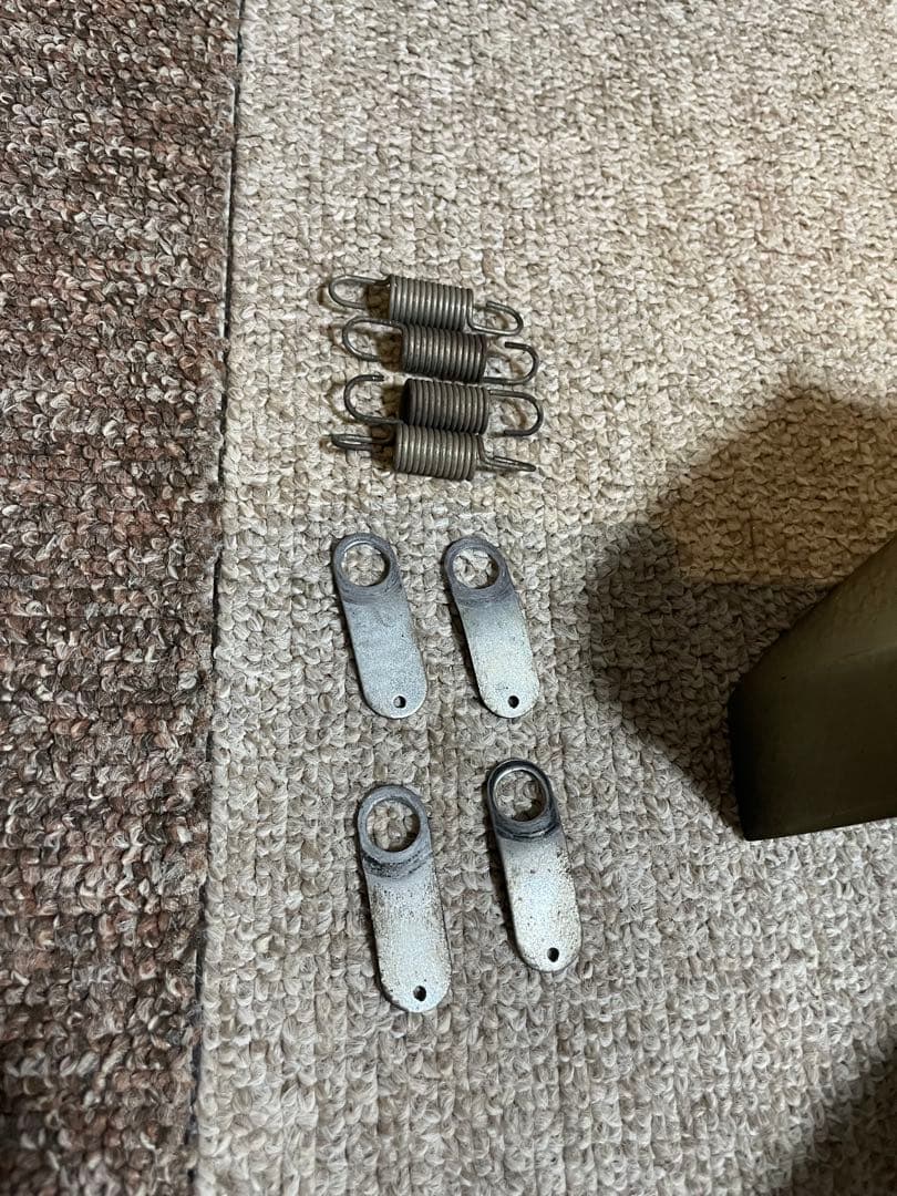 エセックスESSEX キャリパーカバー シャンパンゴールド 200 ハイエース