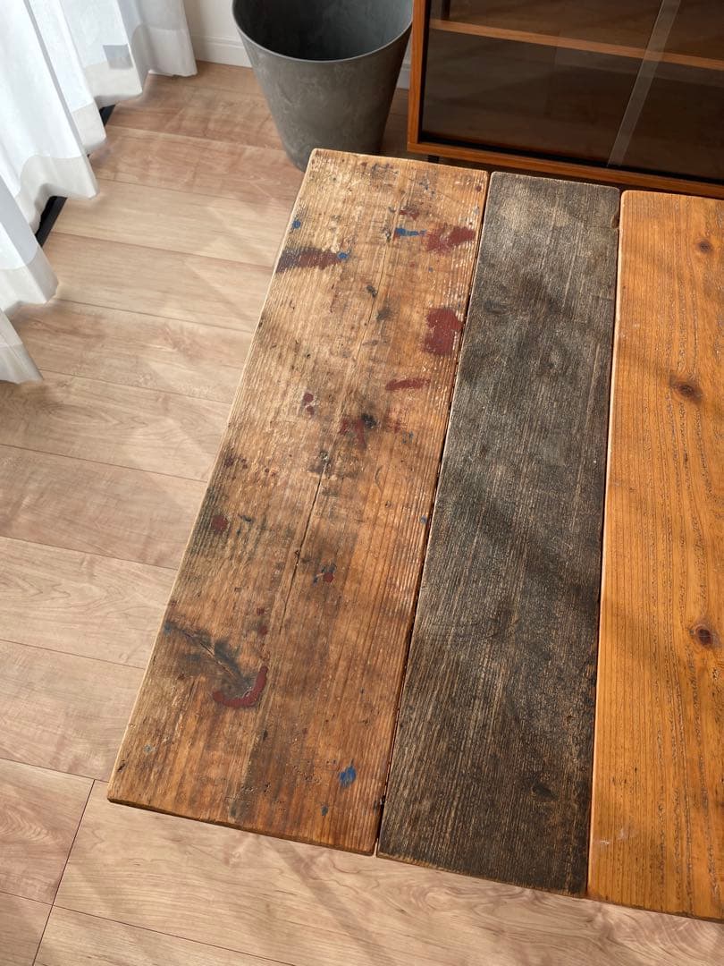 木製天板のテーブル　DIY 蚤の市　古家具　ビンテージ