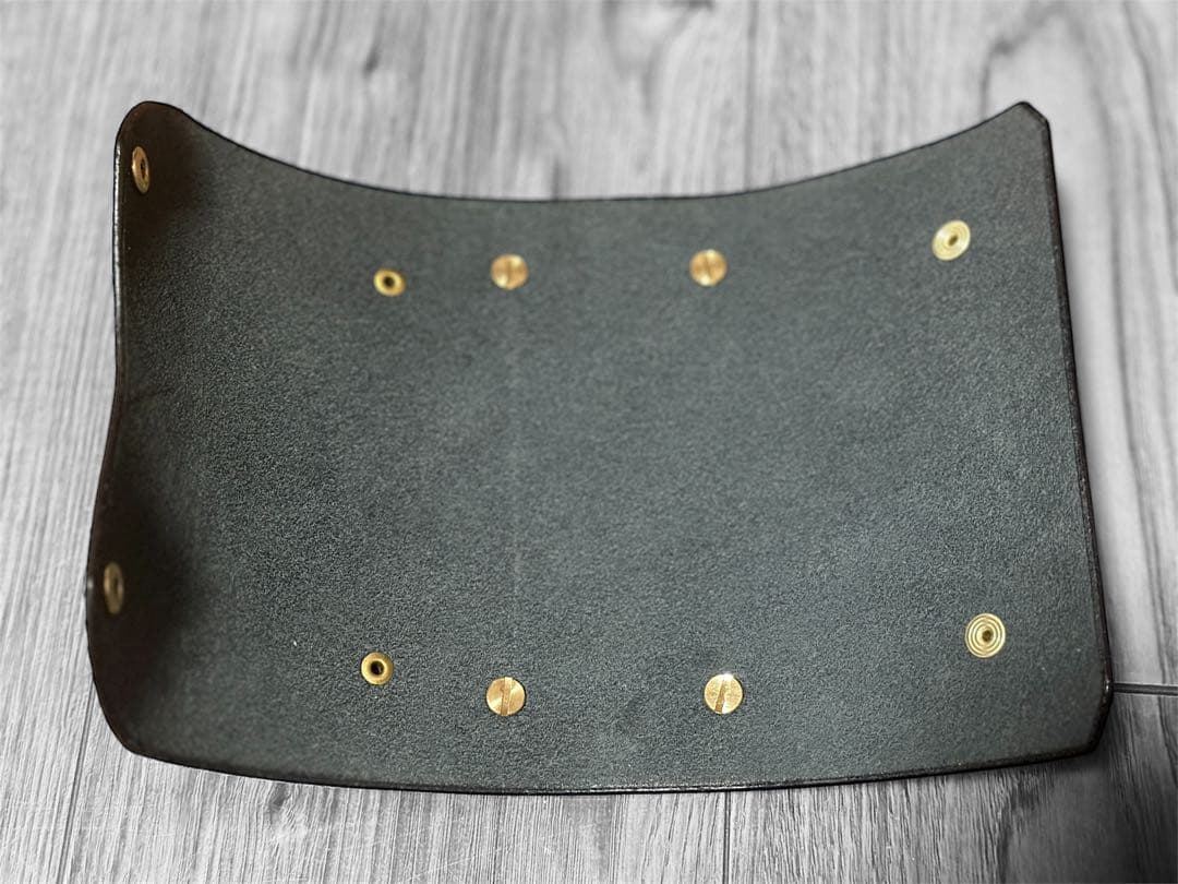 GRINDLODGE Boab leather works CBガス缶カバー