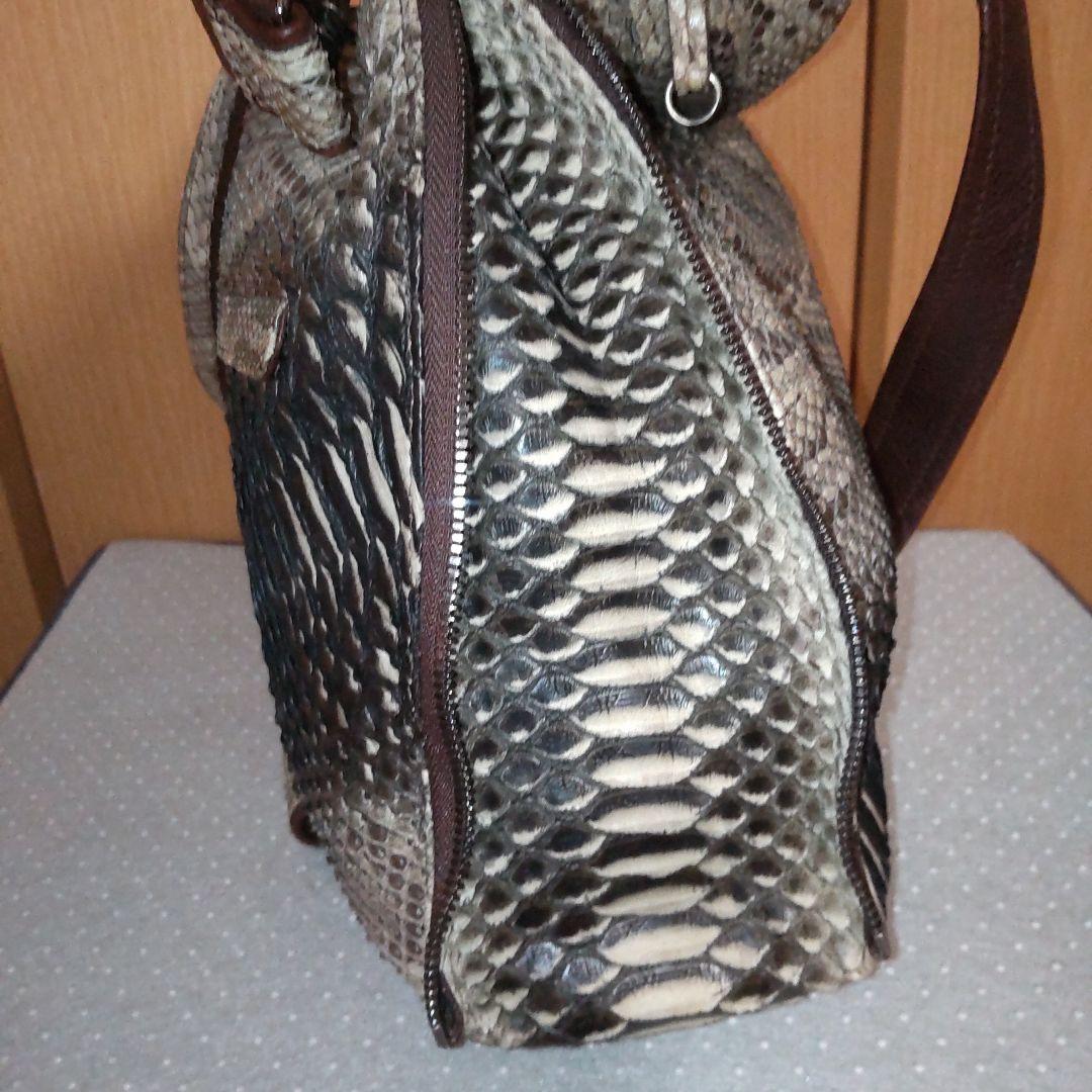 専用☆セール男女兼用☆高級皮革パイソン２wayショルダーバック試着程度の保管品