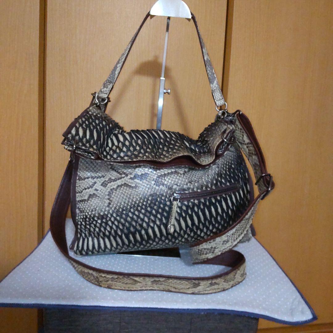 専用☆セール男女兼用☆高級皮革パイソン２wayショルダーバック試着程度の保管品