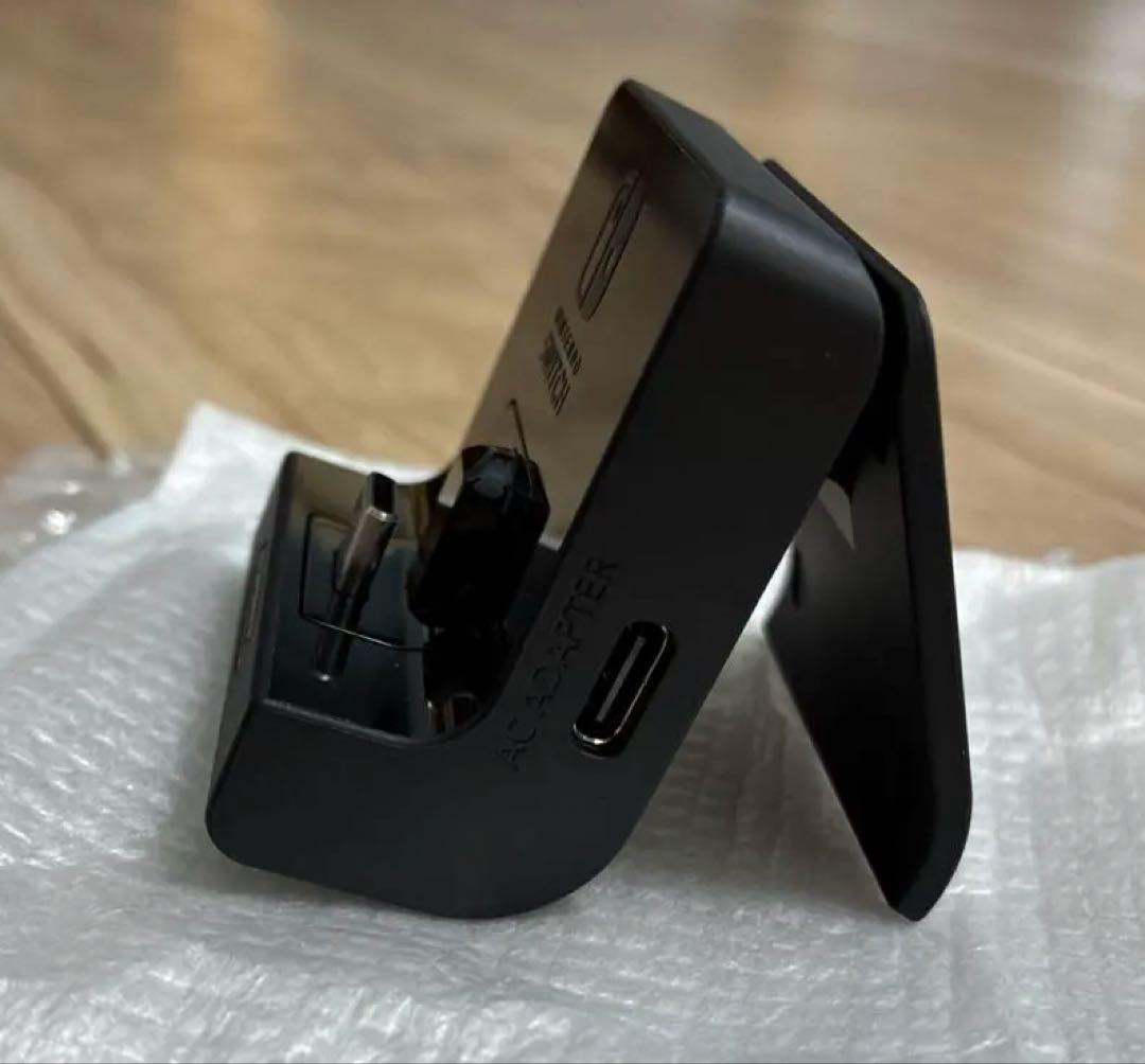 【美品】Nintendo Switch 本体 プロコン×２ 充電スタンド セット