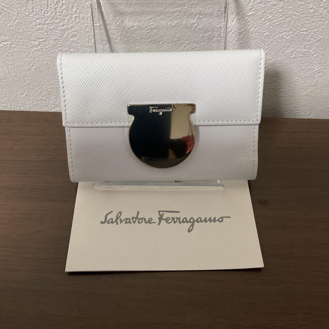 りん☆新品未使用 美品 サルヴァトーレフェラガモ ガンチーニ キーケース③