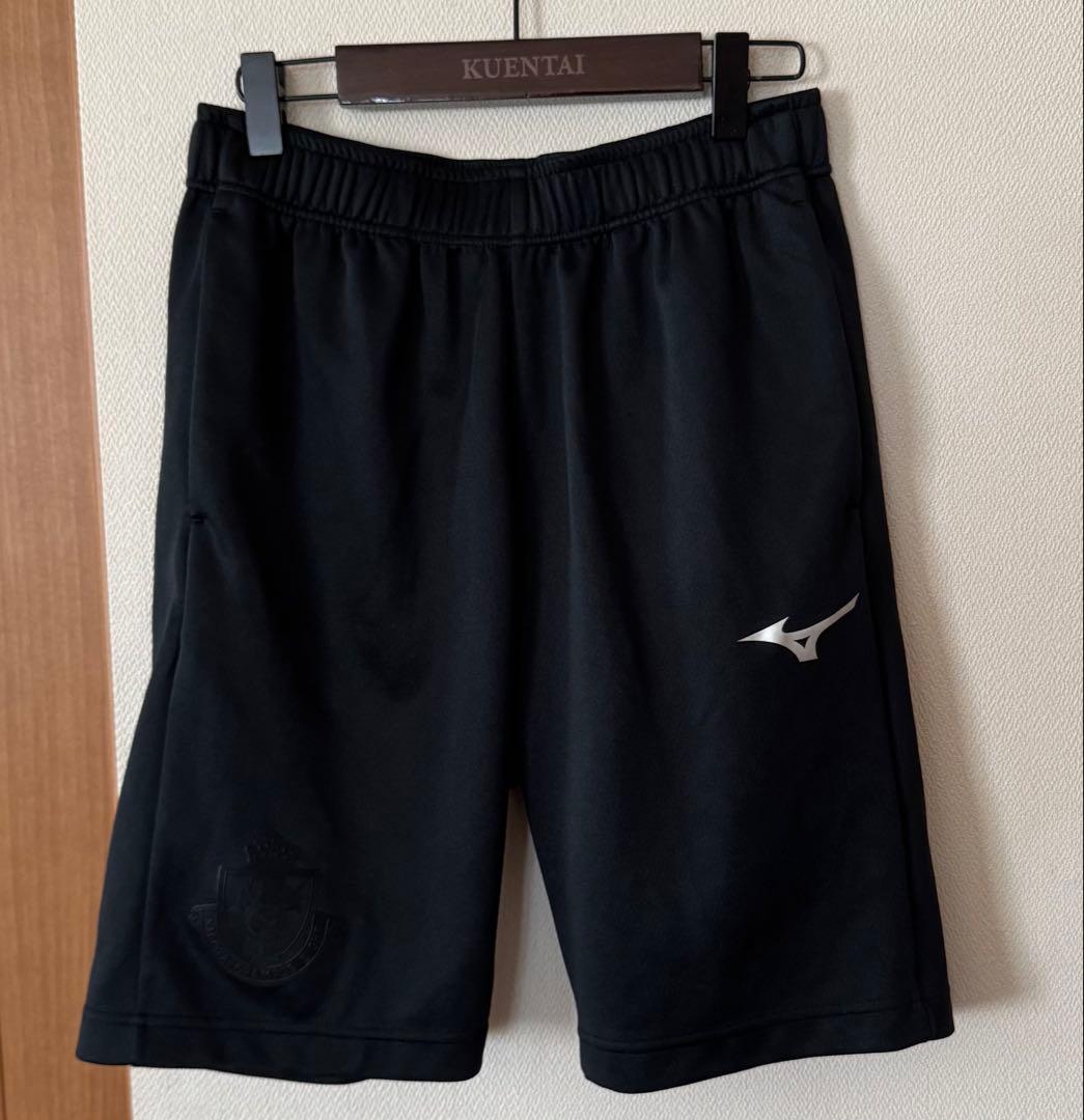 MIZUNO ミズノ　名古屋グランパス　支給品　ブラックエンブレム　ハーフパンツ