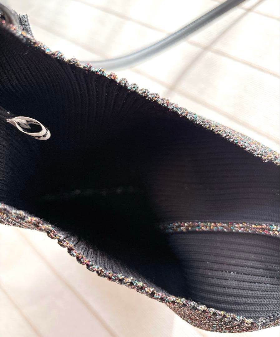 ❣️お値下げ❣️【ラストフレーム】ショルダーバック　サコッシュ　ラメ　黒　完売品