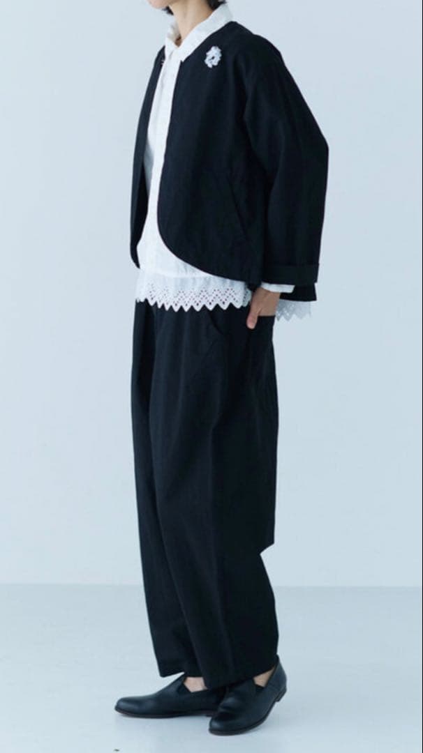 【期間限定値下】新品！《grin》コットンリネンシーチングカーブパンツ