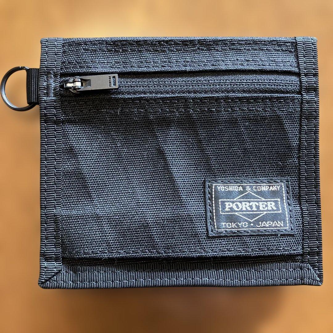 ポーター（吉田カバン） “HYBRID” 二つ折り財布