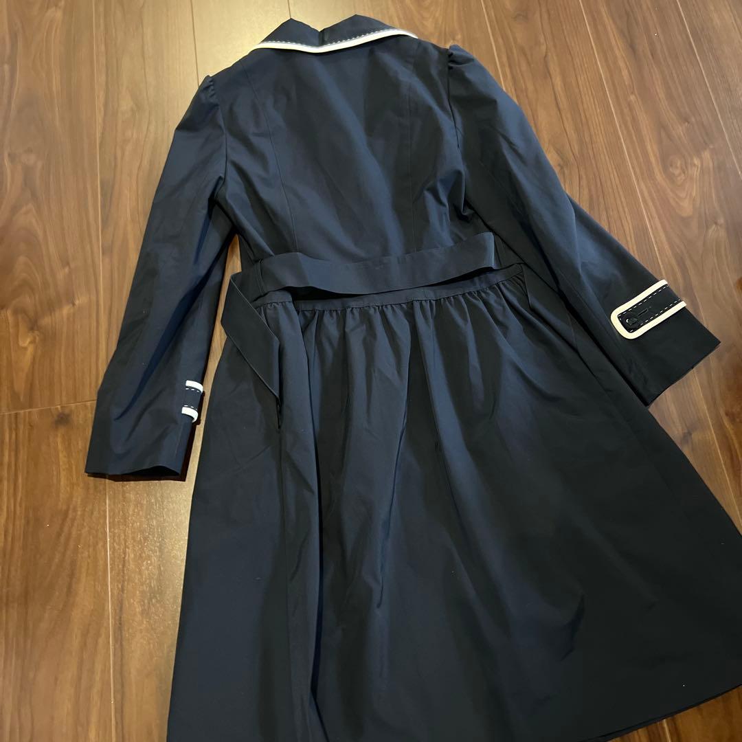 ネイビー トレンチコート 白いパイピング