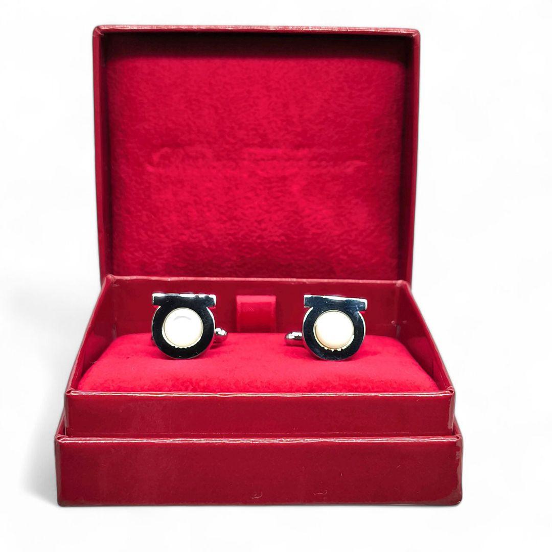 廃盤　極美品　サルヴァトーレ　フェラガモ　カフス　ガンチーニ　ムーンストーン