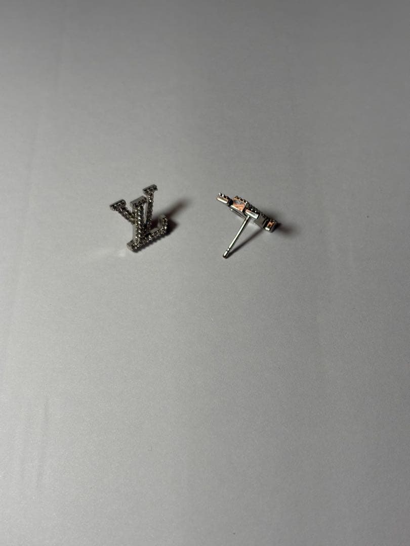 ※専用　Louis Vuitton 片耳　ピアス　キャッチ欠品