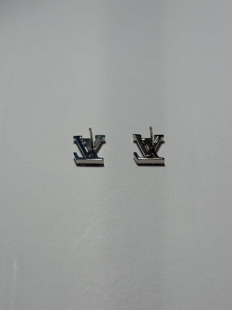 ※専用　Louis Vuitton 片耳　ピアス　キャッチ欠品