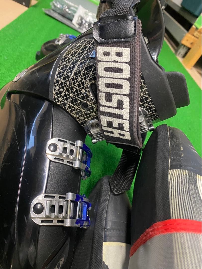 サロモンスキーブーツ　ファルコン110 25.5（295）