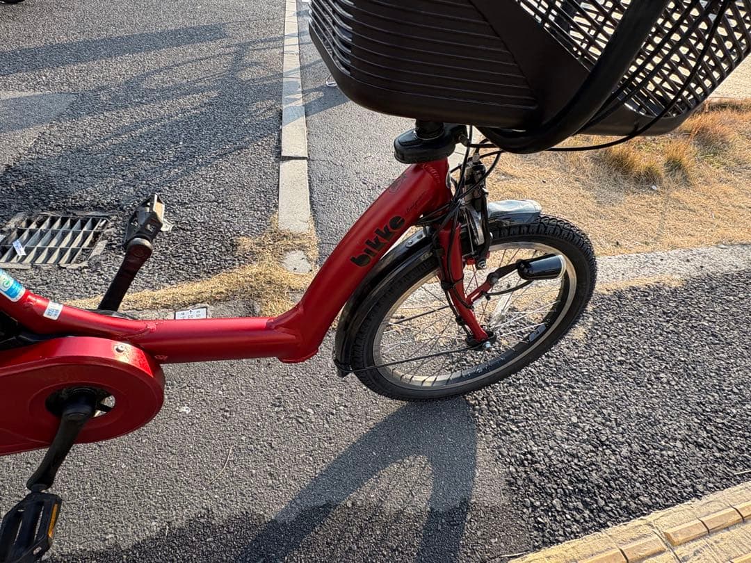 中古20㌅ブリヂストン電動アシスト自転車　12Ah4点灯　大阪　016番