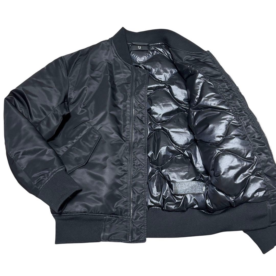 美品 UNIQLO +J ハイブリッドダウン オーバーサイズMA-1 S 黒