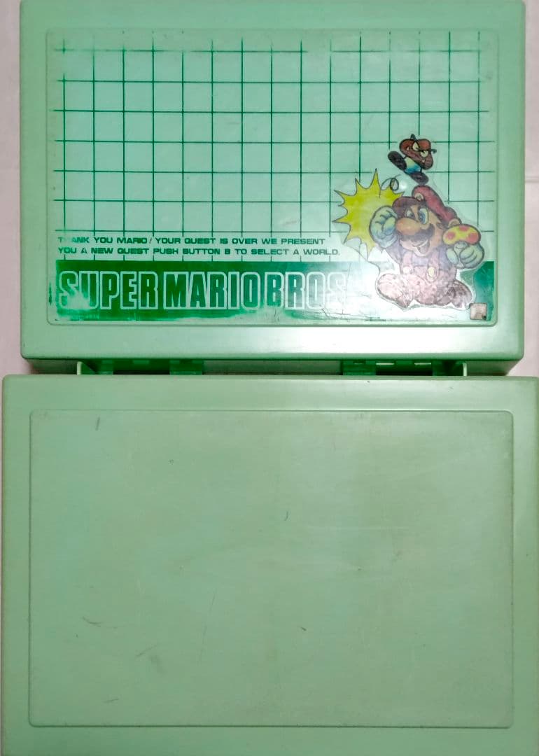 ファミコンカセットケース