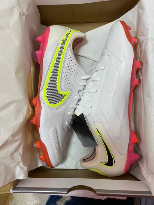 NIKE ナイキサッカースパイク　ティエンポ　オリンピックカラー