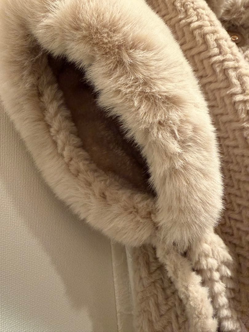 Yukarının ♡新品未使用！イシカワラボ　ファー付きポンチョ