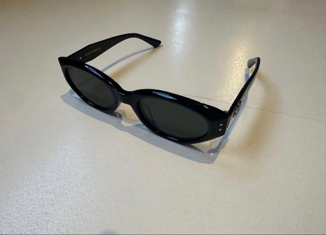 GENTLE MONSTER ブラック サングラス ROCOCO