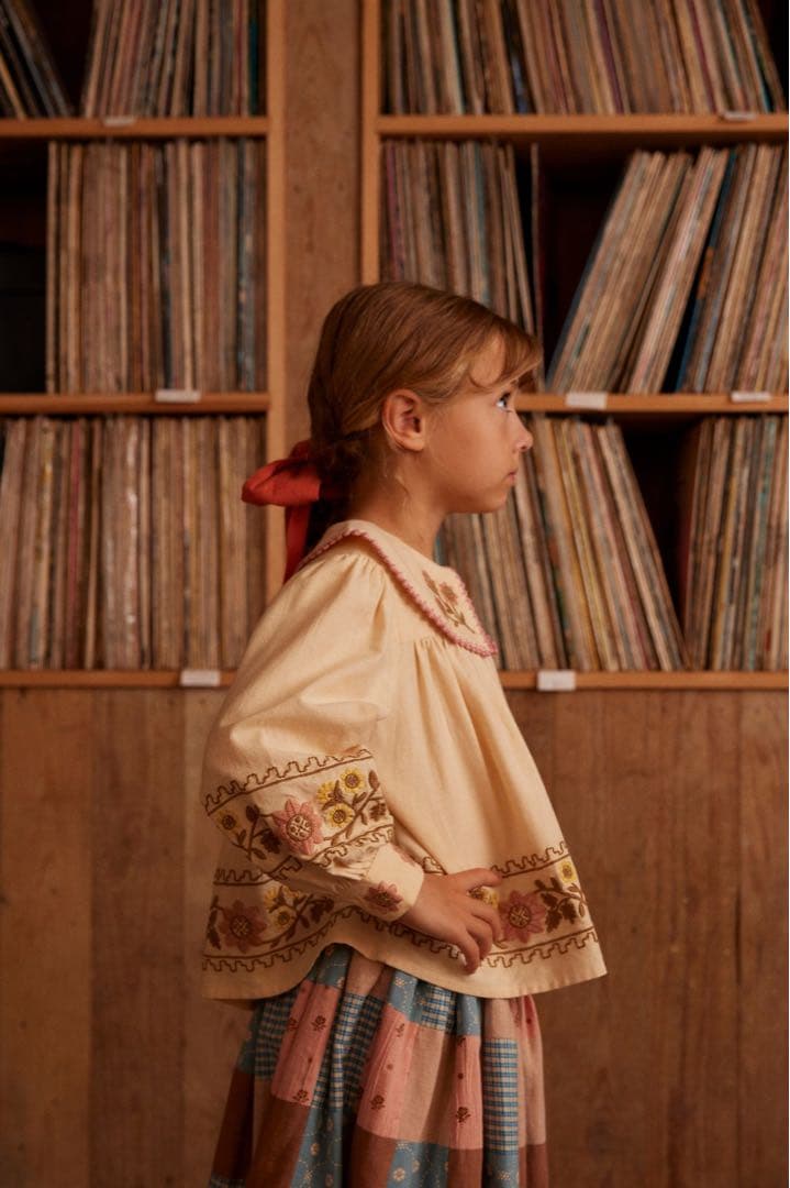 【美品】Apolina Embroidered Blouse 3-5y