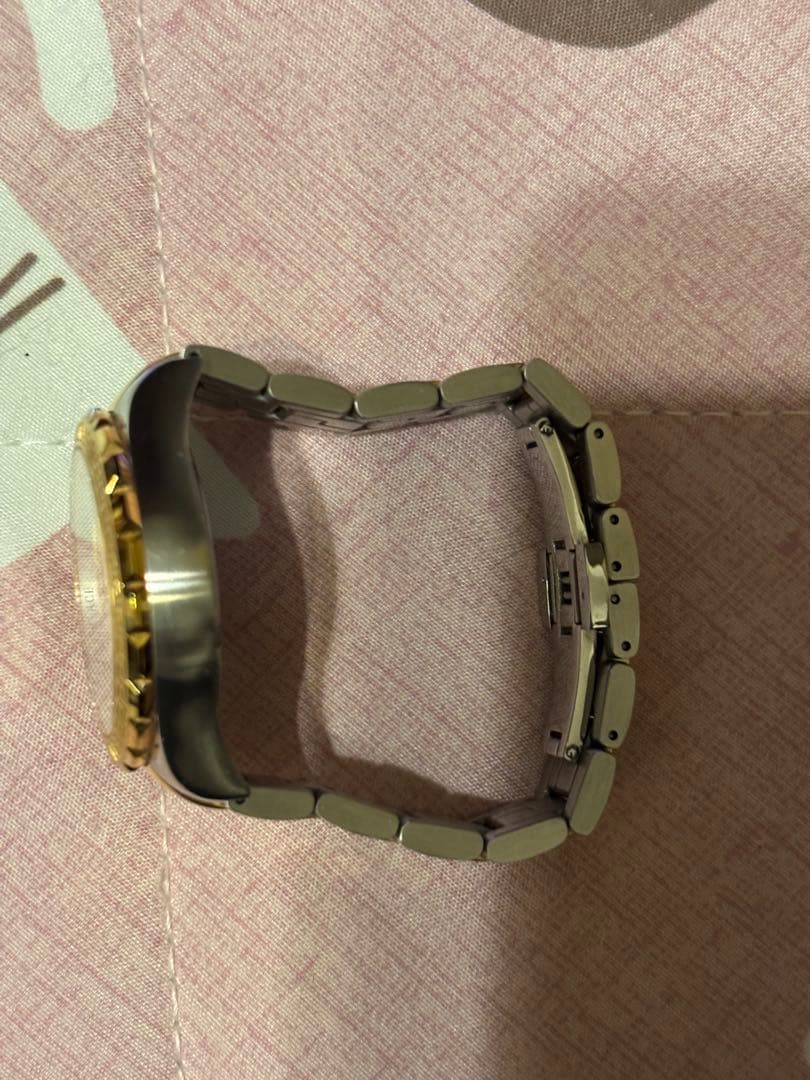 値下げ　VERSACE アナログ腕時計 シルバー/ゴールド