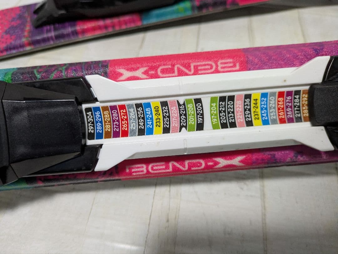 ATOMIC スキー板 ブーツ ストック ジュニアセット