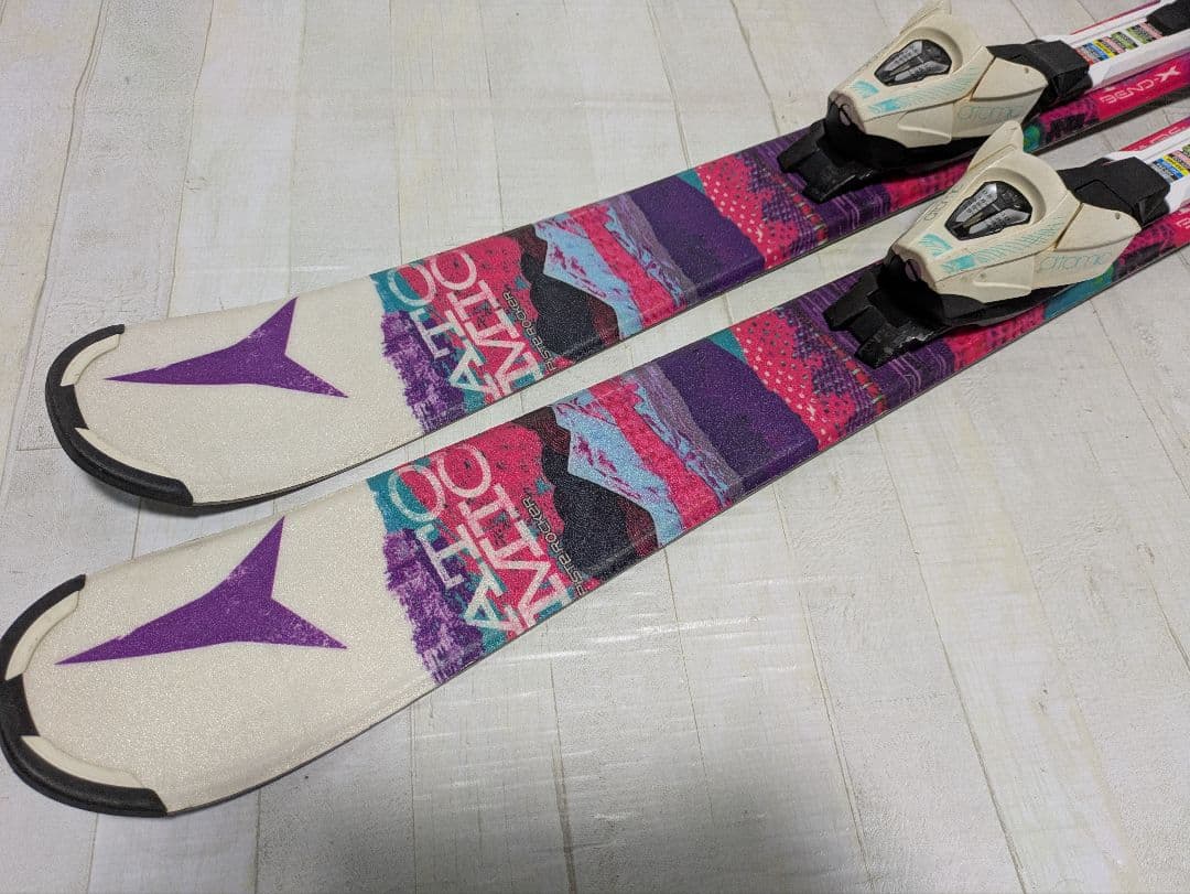 ATOMIC スキー板 ブーツ ストック ジュニアセット