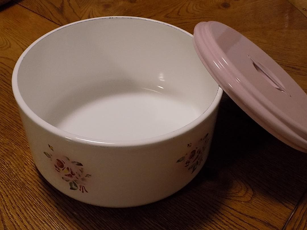 imane イマン　プリンセスローズ　ホーロー　丸缶大