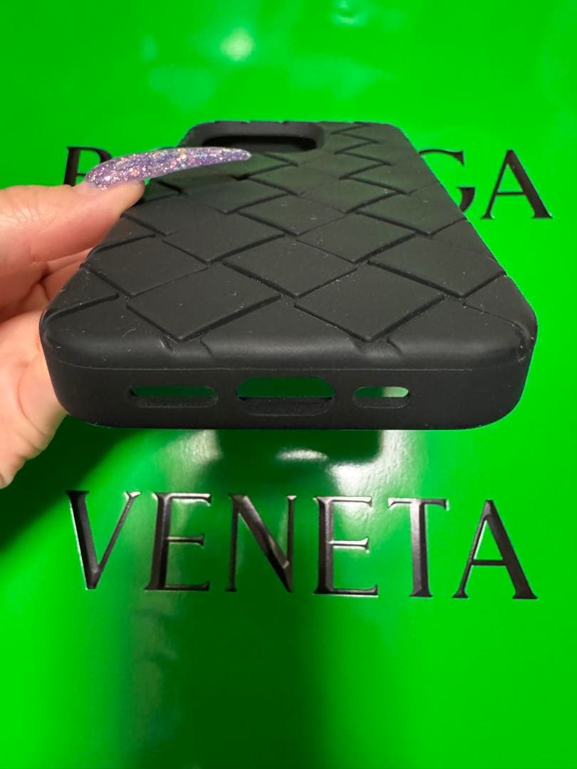 BOTTEGA VENETA ブラック iPhone15pro
