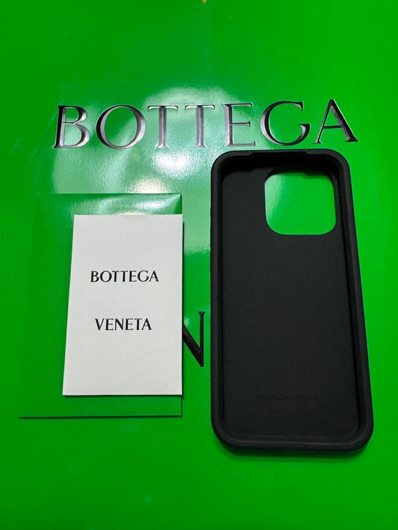 BOTTEGA VENETA ブラック iPhone15pro