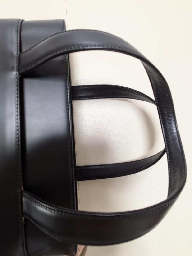 バーバリー Burberry レザーバック バケツ型