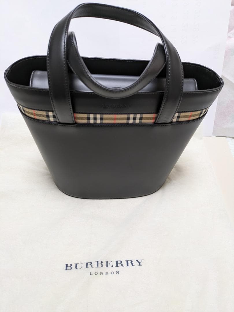 バーバリー Burberry レザーバック バケツ型