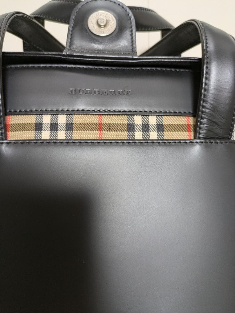 バーバリー Burberry レザーバック バケツ型