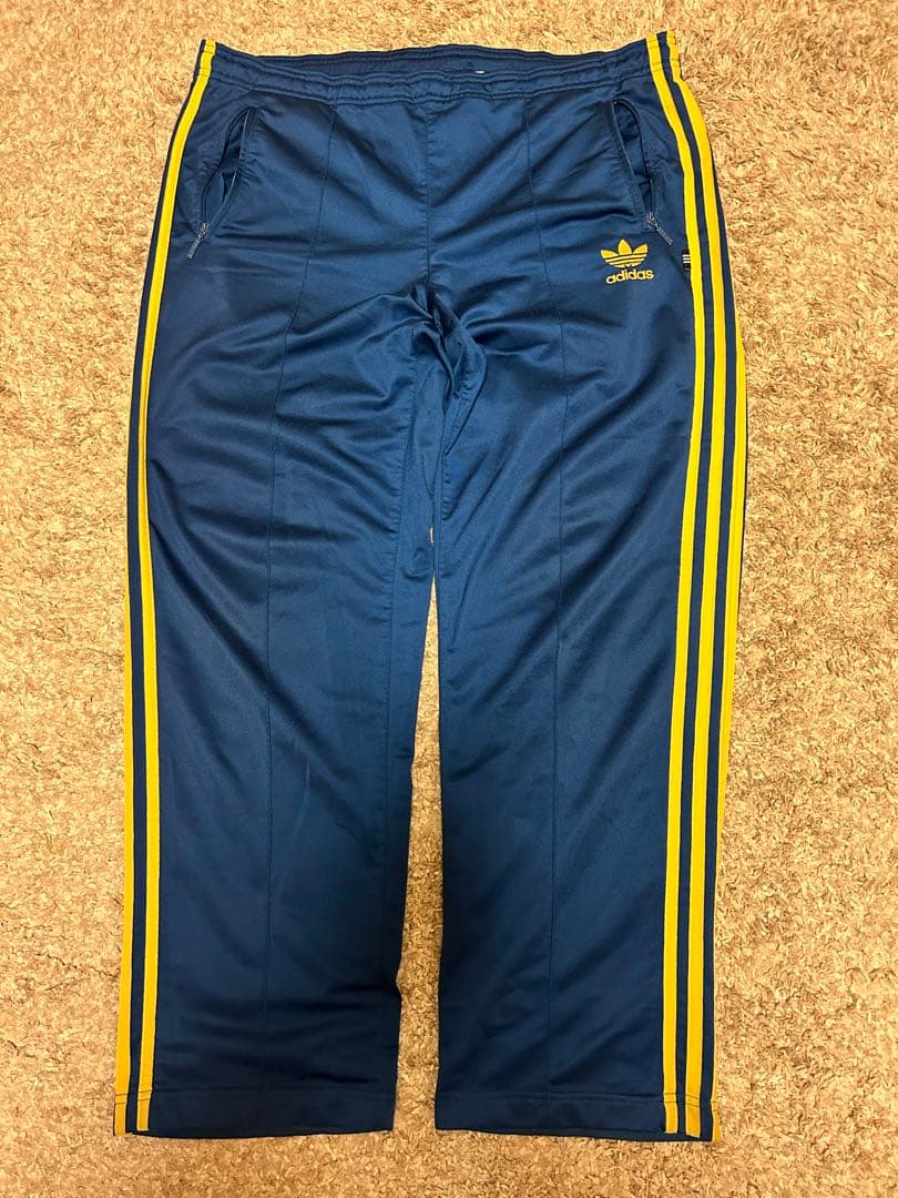 adidasトラックパンツ ジャージ