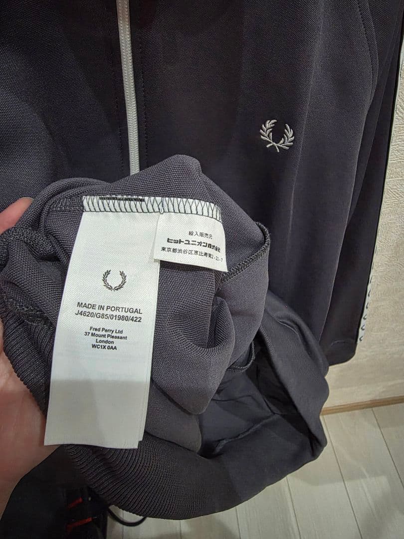 トップス FRED PERRY J4620 Taped Track Jacket