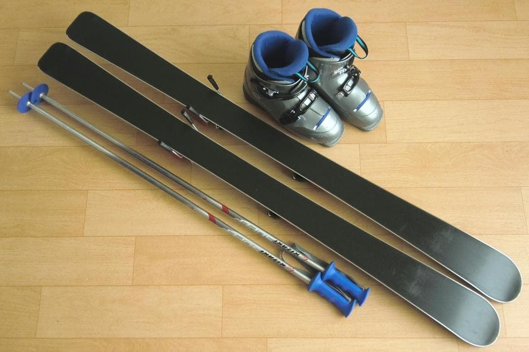 ■■送料無料■swallow■子供用スキー4点セット■板120/靴23■WAX■