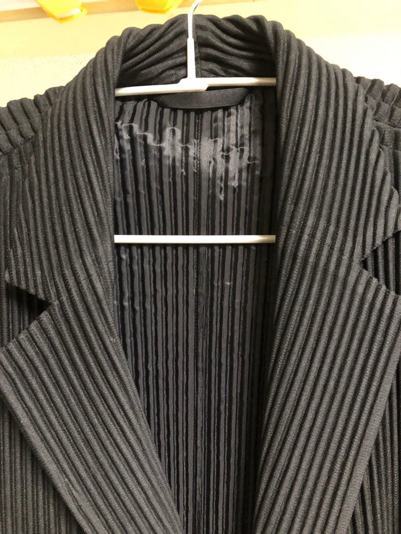 オムプリッセイッセイミヤケ テーラードジャケット ブラック 2