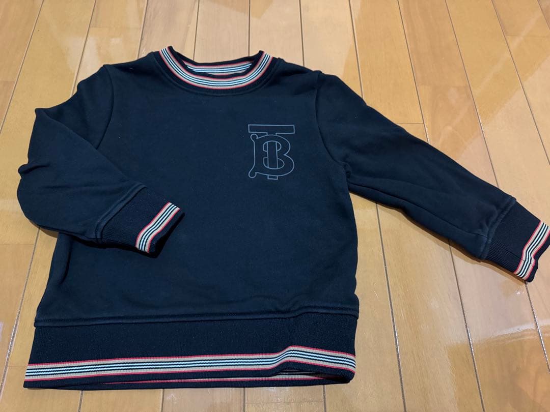 R*u様 バーバリーチルドレン　スウェット　4A