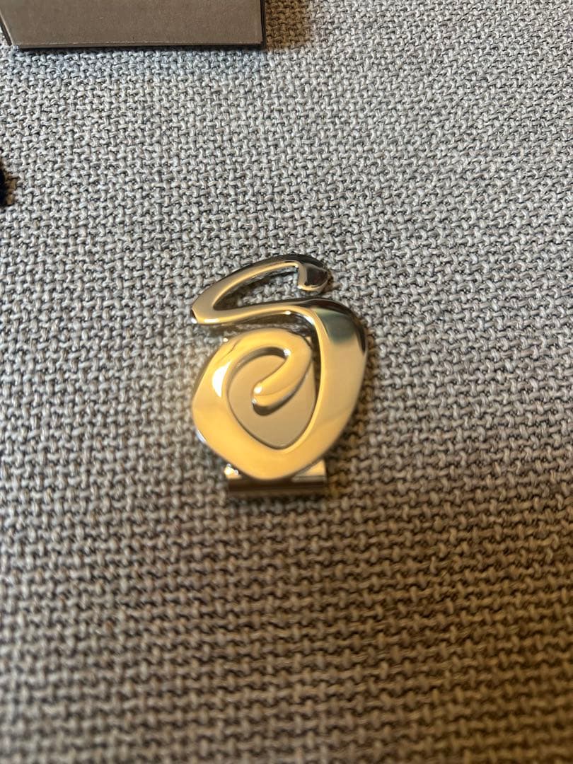 完売品　STUSSY SWIRLY S MONEY CLIP マネークリップ