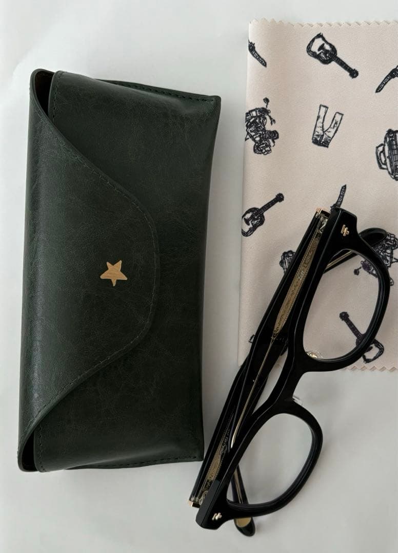 Zoff×TOSHIMITSU コラボモデル　レンズ交換なし ケース・メガネ拭き