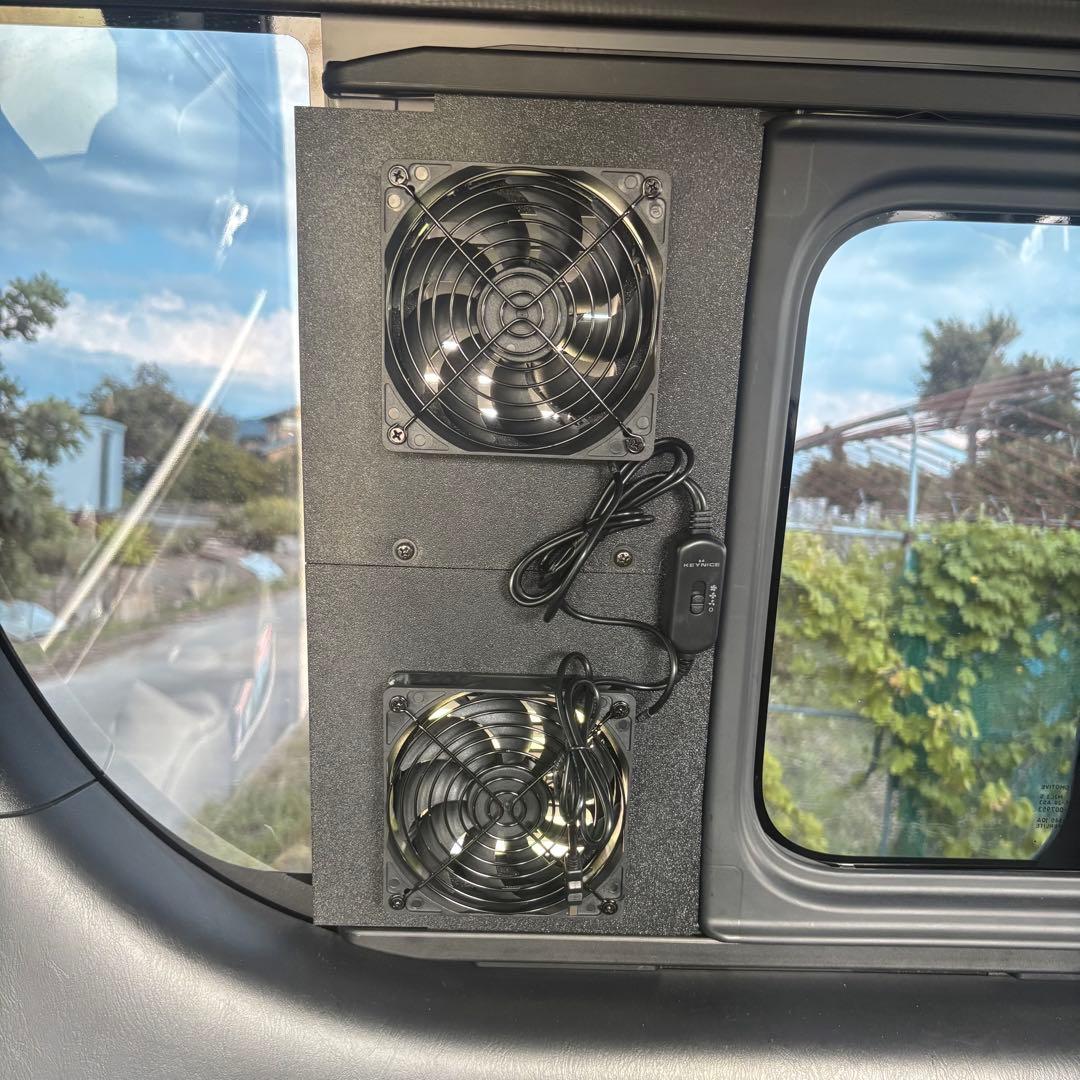 ハイエース 換気扇 ４型 〜 USBファン 2連 ABS製　運転席側　ネット付