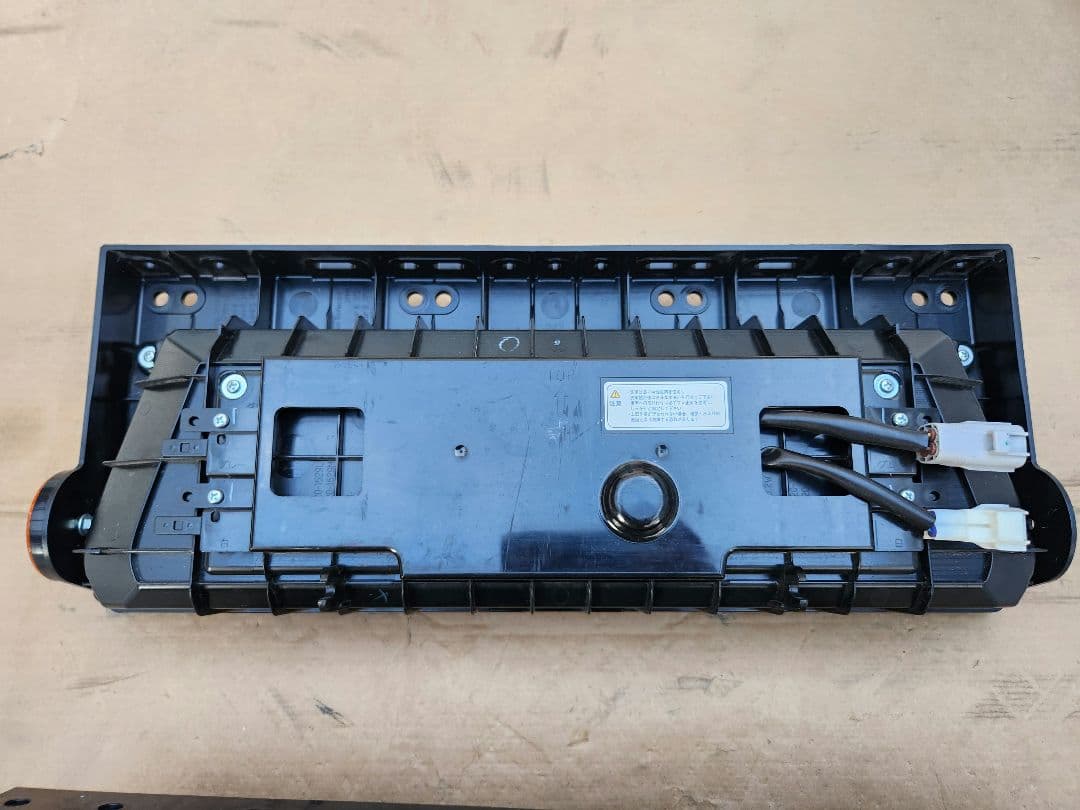 小糸☆3連LED☆テールランプ☆ノーマルターン☆KOITO