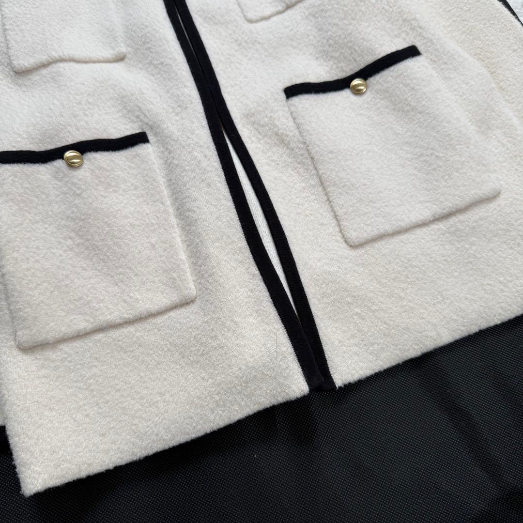 【美品】23区 ミニブークレ ニットジャケット アイボリー 38 金ボタン