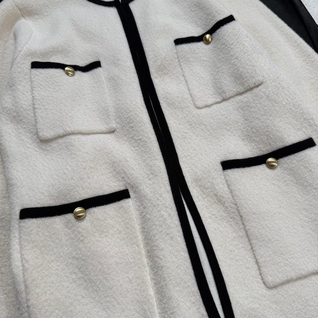 【美品】23区 ミニブークレ ニットジャケット アイボリー 38 金ボタン