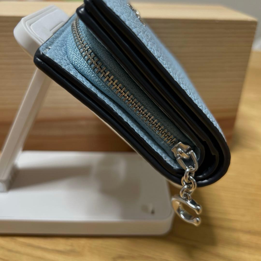 coach 二つ折り財布(空色)未使用品