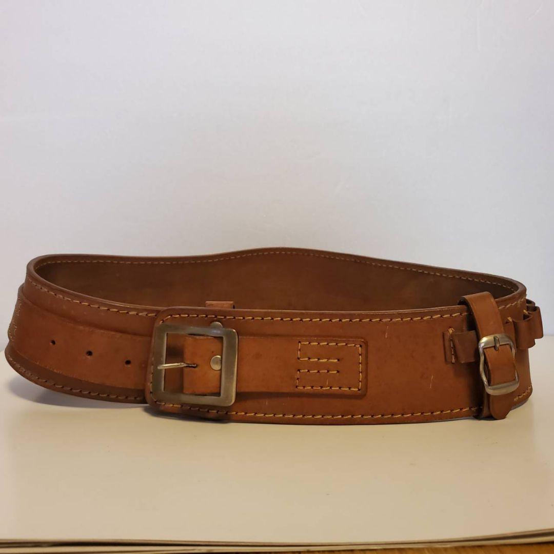 ホルスター、ガンベルト　本革