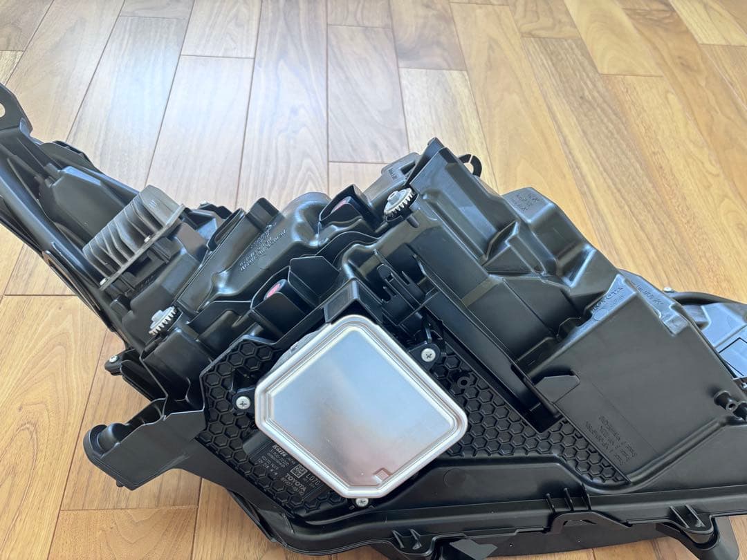 限定お値下げ80ハリアー ヘッドライト　左右セット